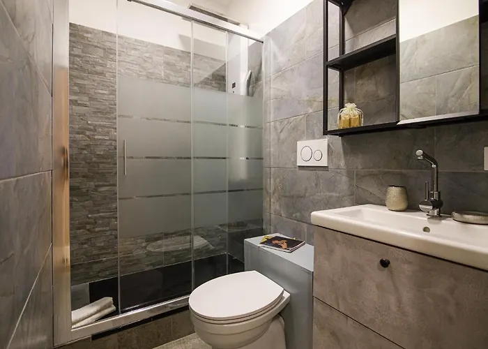 Oda ve Kahvaltı Erreggi Luxury Roma