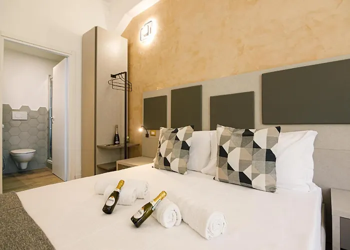 Oda ve Kahvaltı Erreggi Luxury Roma