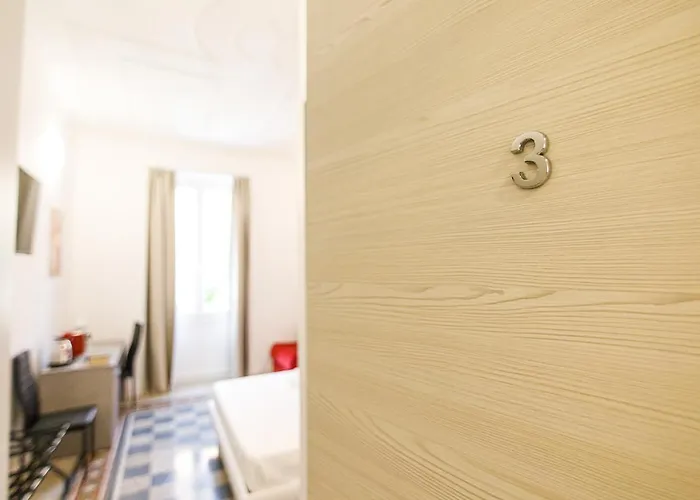 Oda ve Kahvaltı Erreggi Luxury Roma