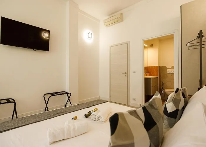 Oda ve Kahvaltı Erreggi Luxury Roma
